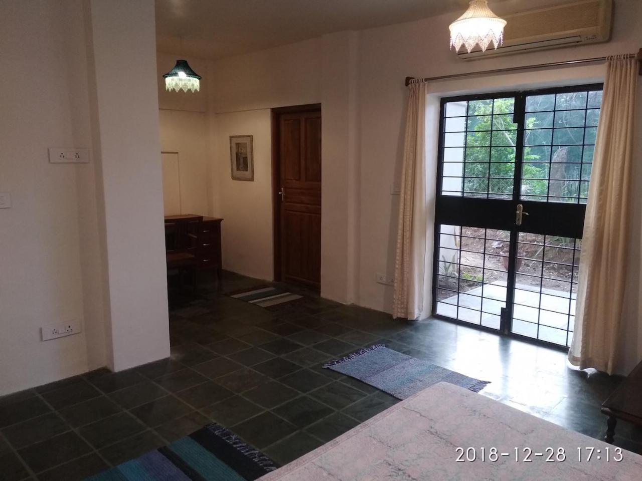 Isai Ambalam Guest House Pondicherry Exterior foto